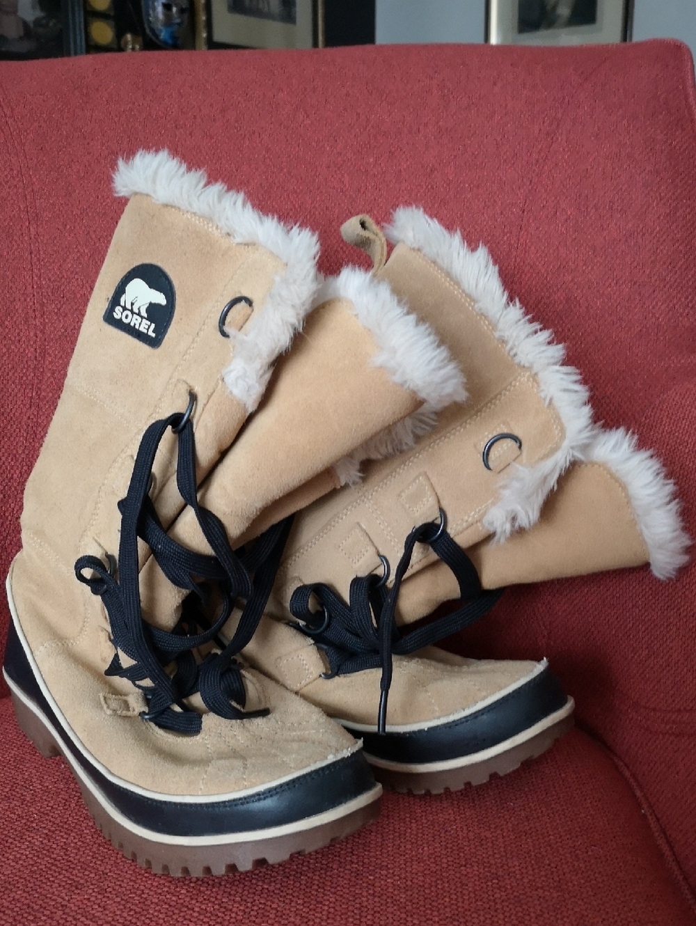 Like-new Never-used Women Sorel Lace Boots Size 9 Tan Suede Faux Fur Waterproof